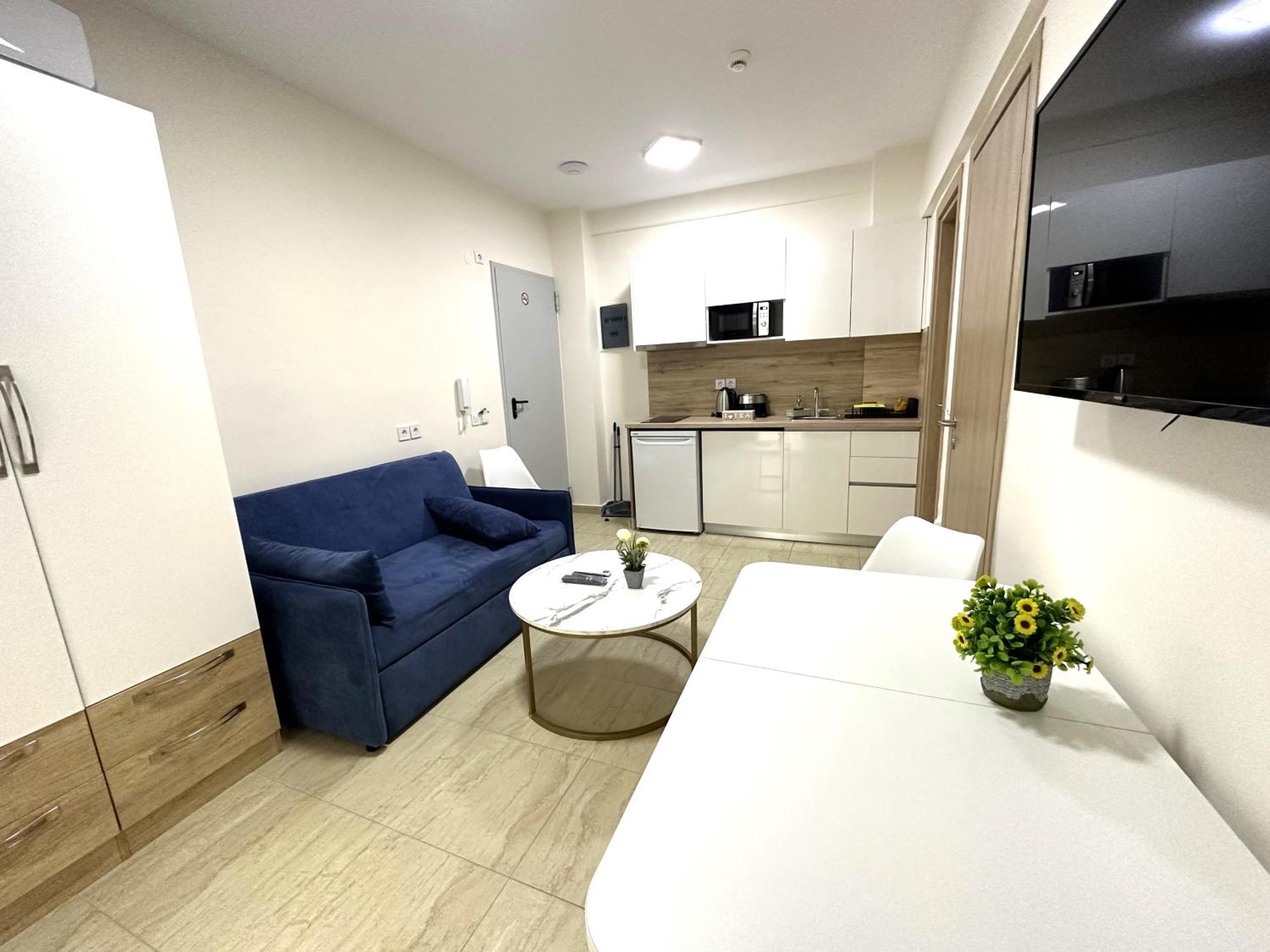 Navarino Luxe Suites Peraía Exterior foto